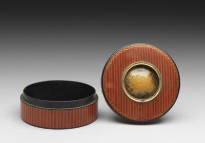 图片[3]-Round chalcedony-inlaid lacquer box, circa latter half of the 18th century, France-China Archive